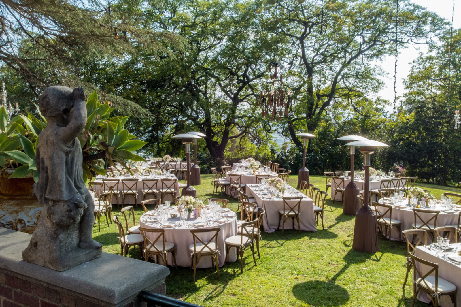 New Jersey Wedding Planner Centerpieces and Table Sizes 🍽